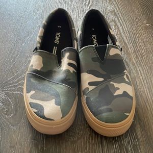 TOMS slip on shoes